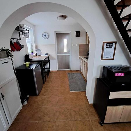 Grapeline Guesthouse Chotin Екстериор снимка