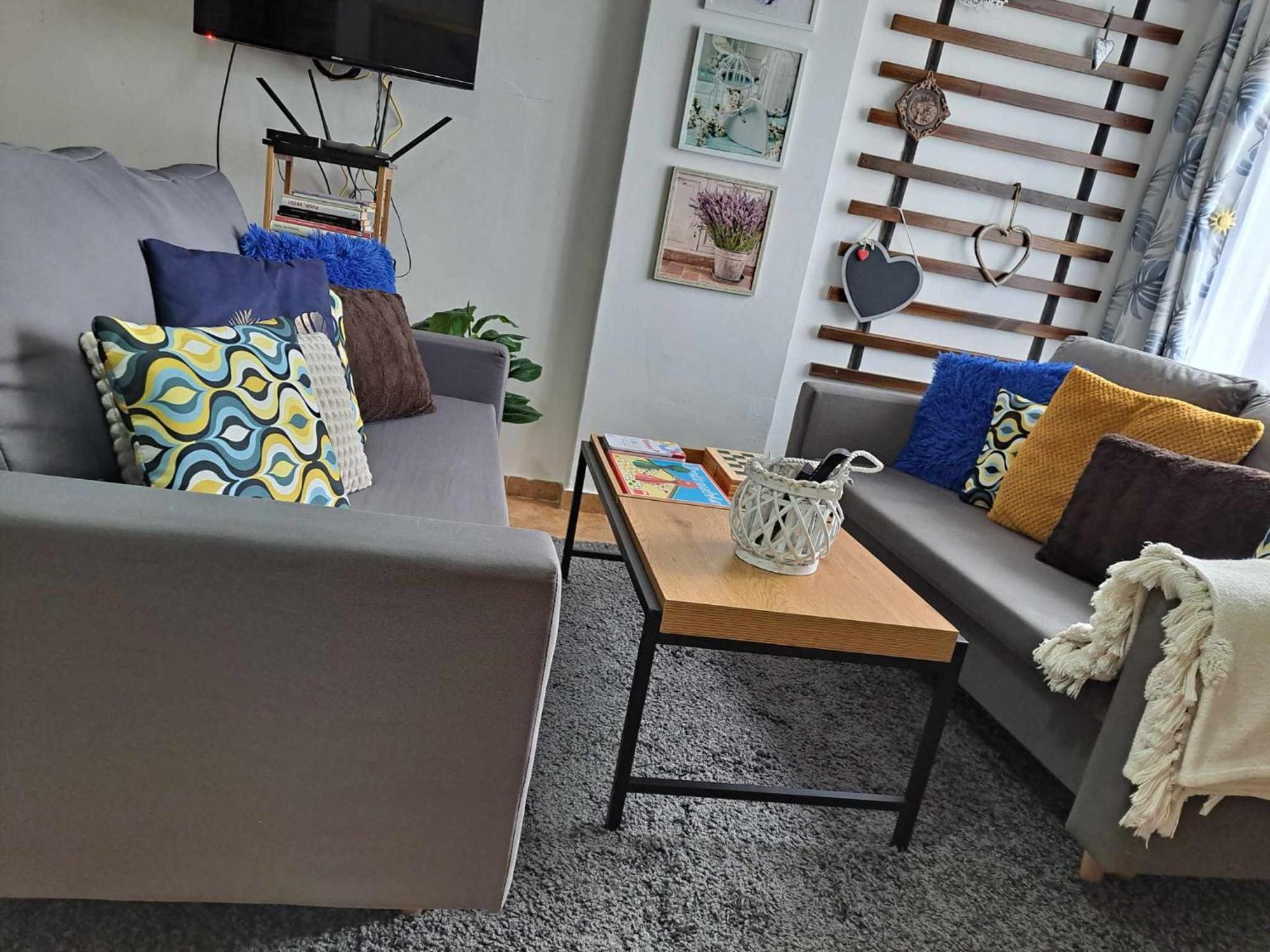 Grapeline Guesthouse Chotin Екстериор снимка
